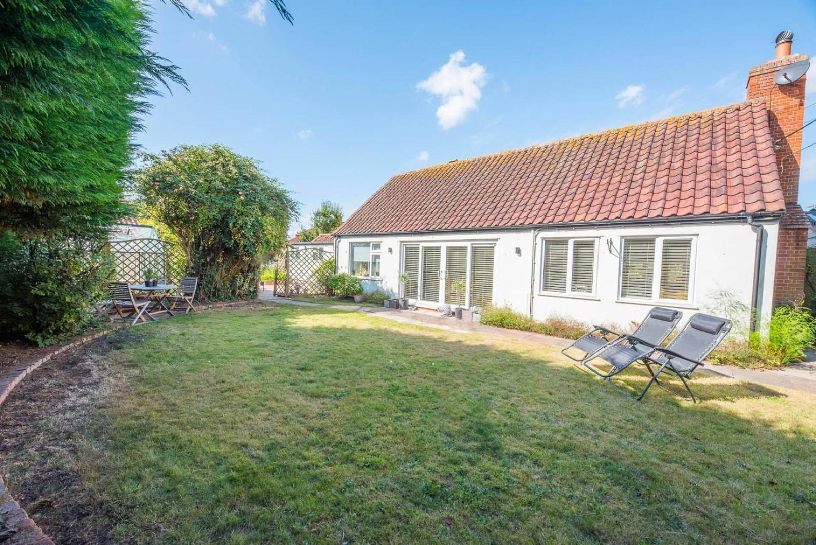 Saxon Cottage, Friston Exterior photo